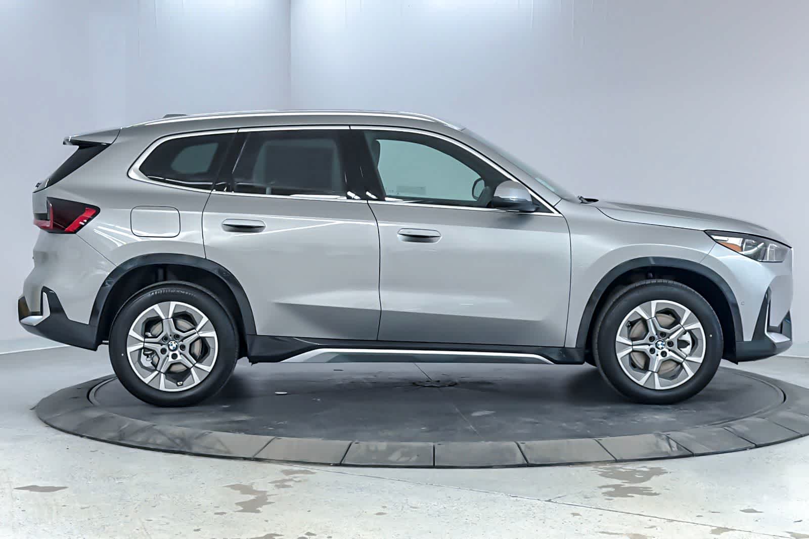 Thumbnail: 2026 BMW X1 - 8