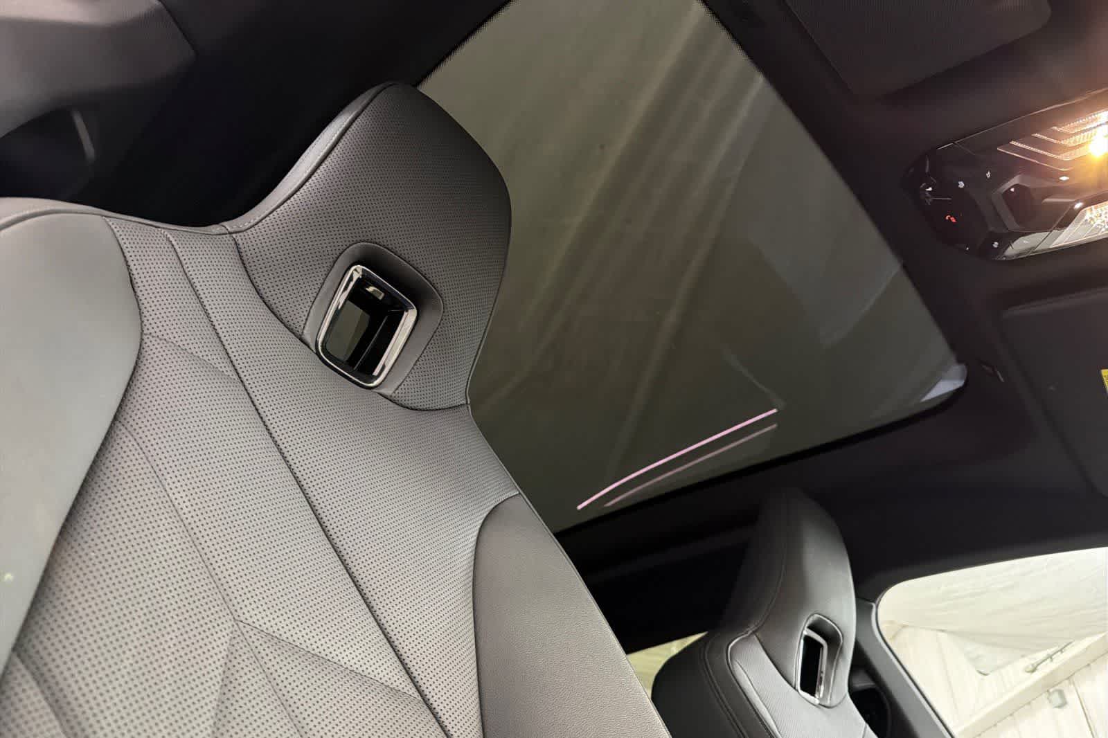 Thumbnail: 2024 BMW iX - 17