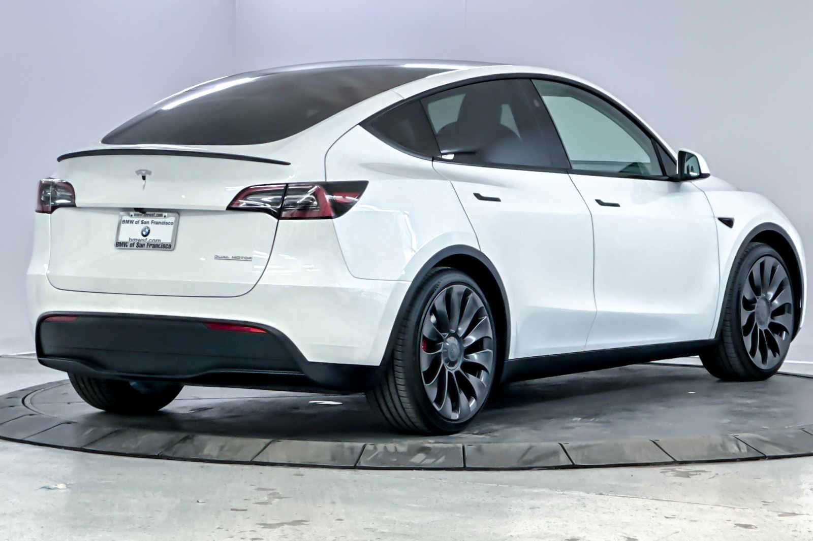 2023 Tesla Model Y Performance 2