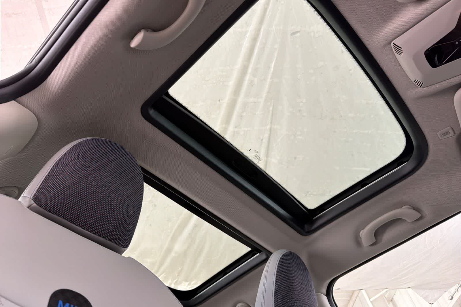 Thumbnail: 2025 MINI Cooper Hardtop - 17