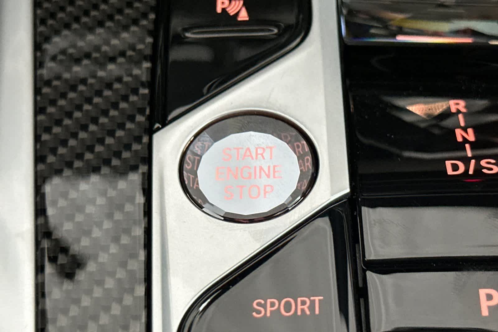 2026 BMW X6 M60i 23