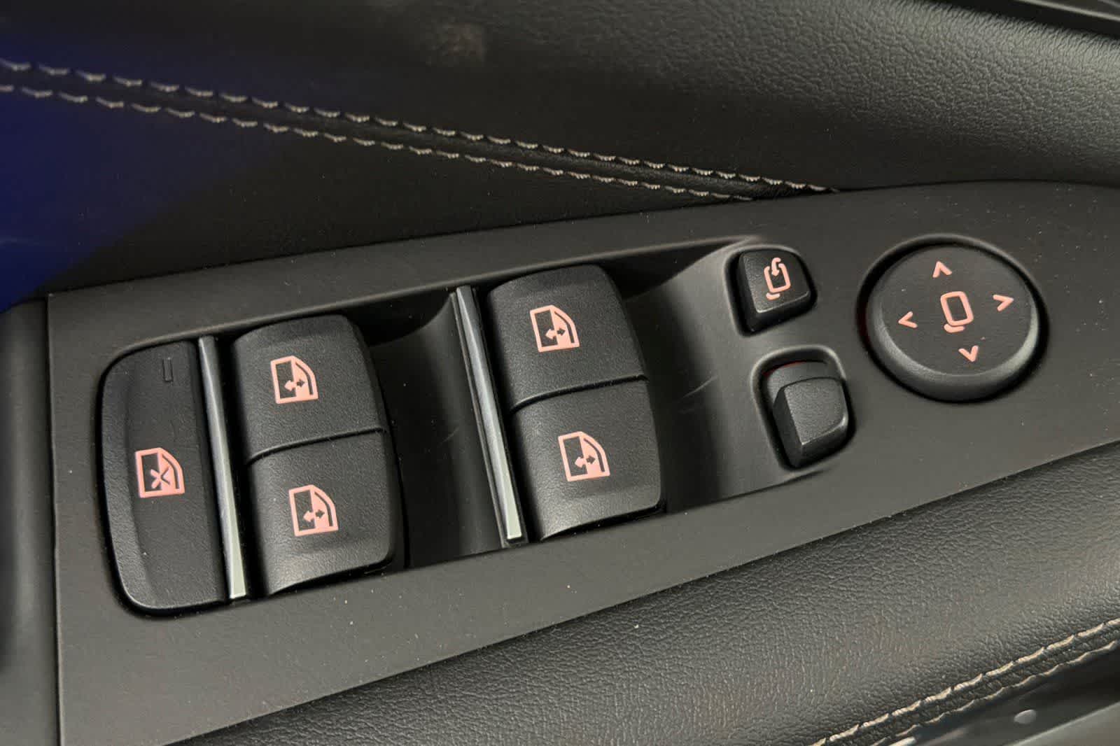 Thumbnail: 2026 BMW X5 - 13