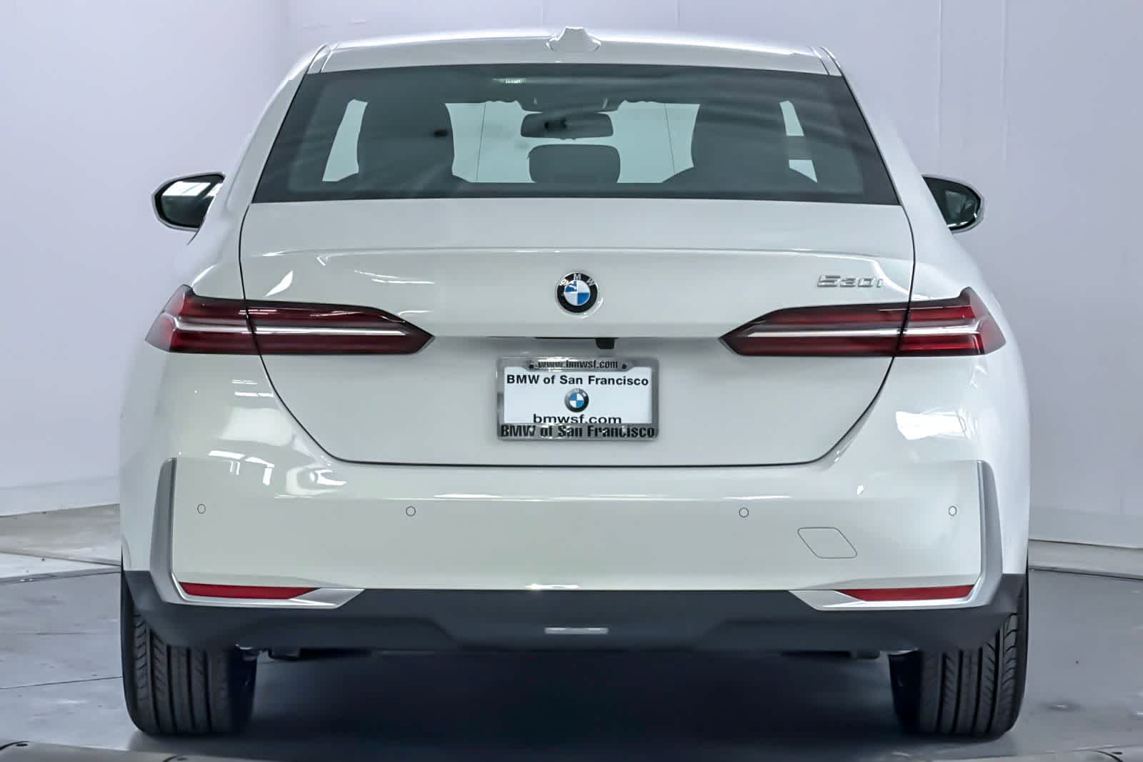 Thumbnail: 2026 BMW 5 Series - 7