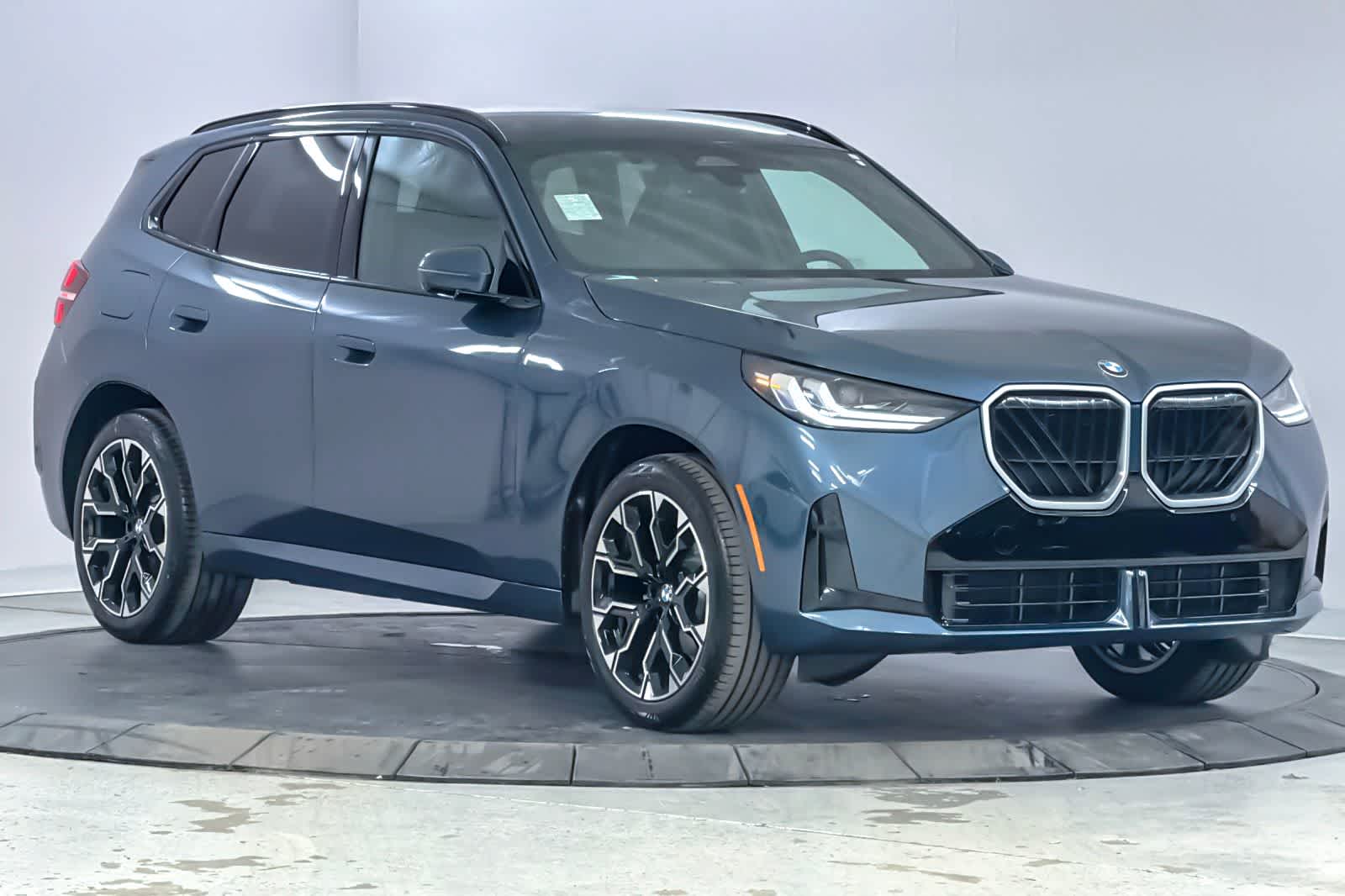 Thumbnail: 2026 BMW X3 - 9
