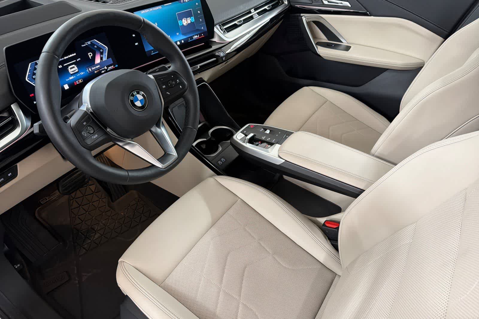 Thumbnail: 2025 BMW X2 - 11