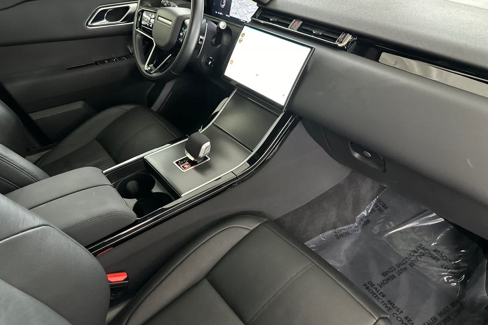 Thumbnail: 2025 Land Rover Range Rover Velar - 16