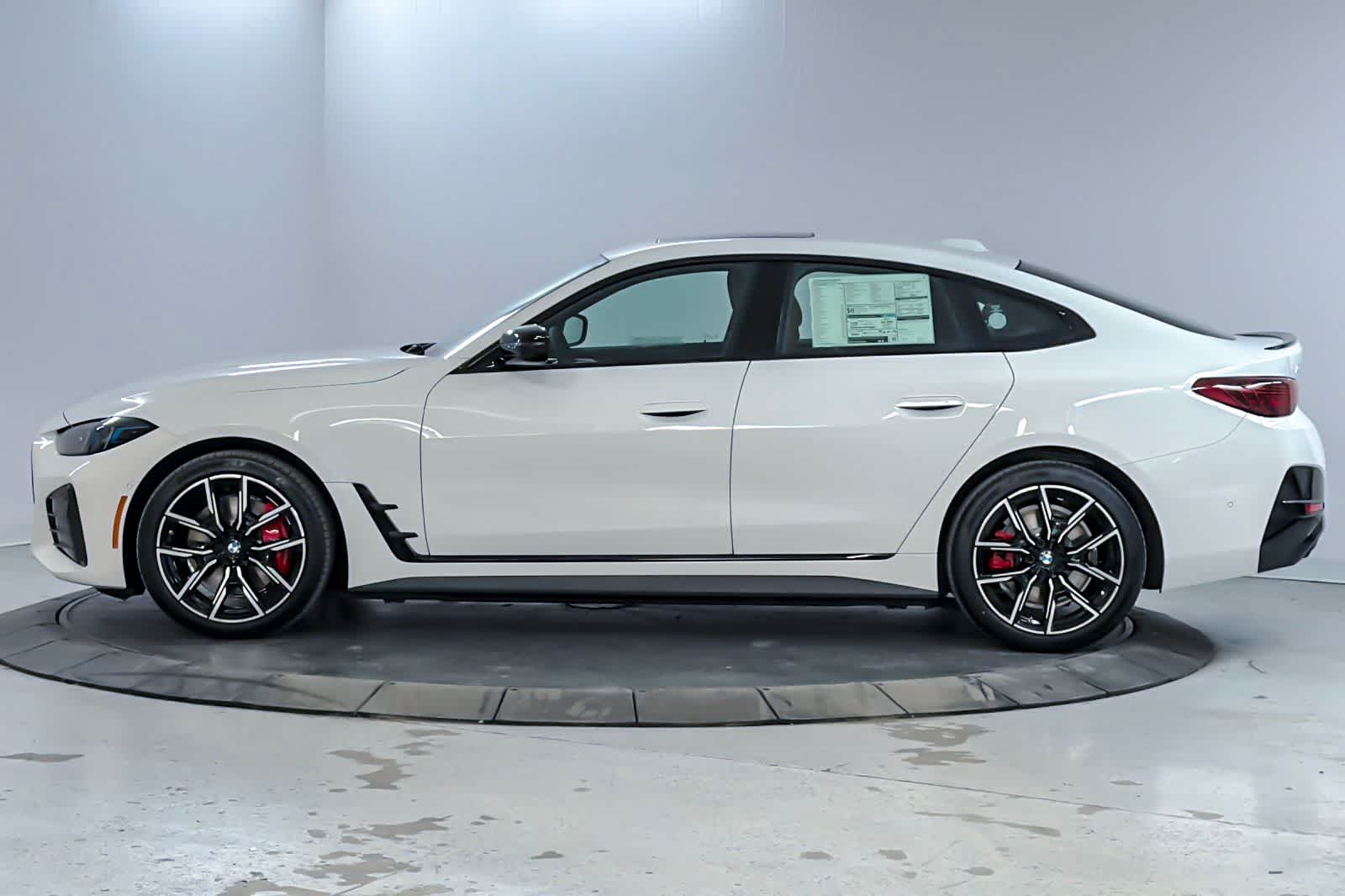 Thumbnail: 2026 BMW i4 - 5