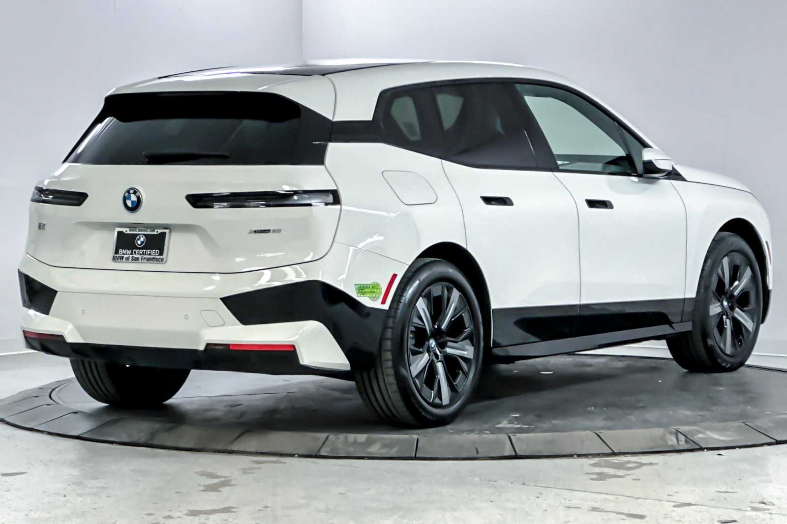 Thumbnail: 2023 BMW iX - 2