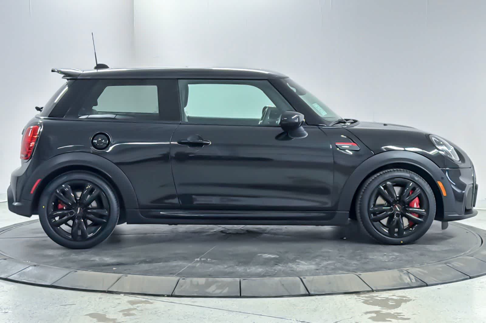 Thumbnail: 2023 MINI Cooper Hardtop - 8