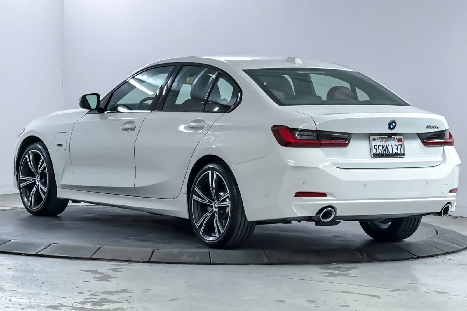 Thumbnail: 2023 BMW 3 Series - 6