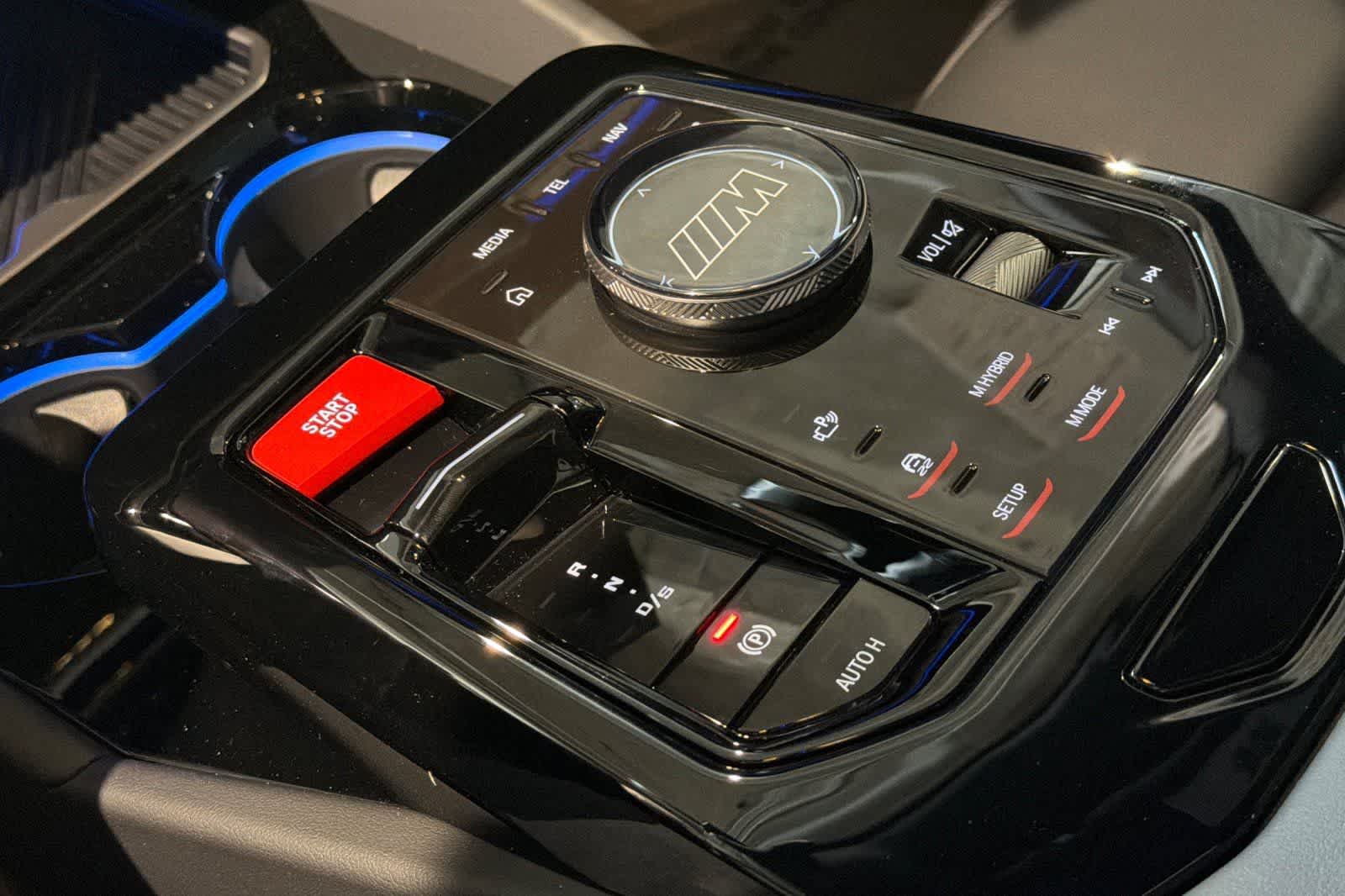 Thumbnail: 2026 BMW M5 - 21