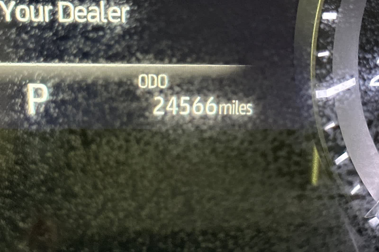 Thumbnail: 2022 Toyota Highlander - 26