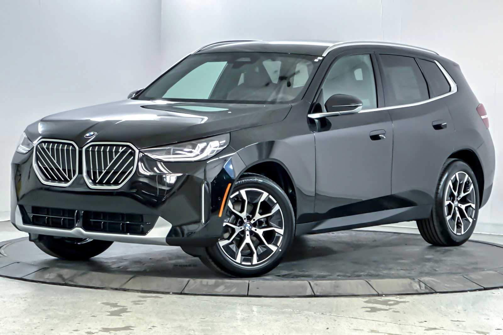 Thumbnail: 2026 BMW X3 - 1
