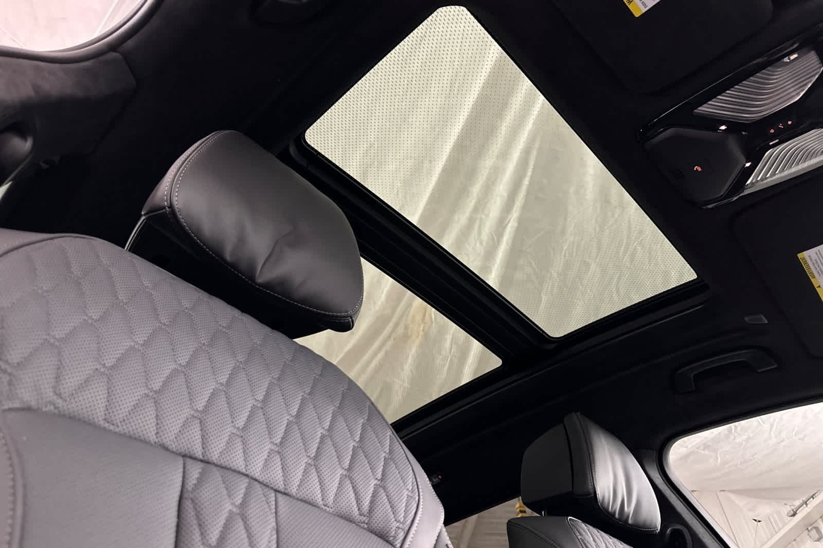 Thumbnail: 2026 BMW X7 - 17