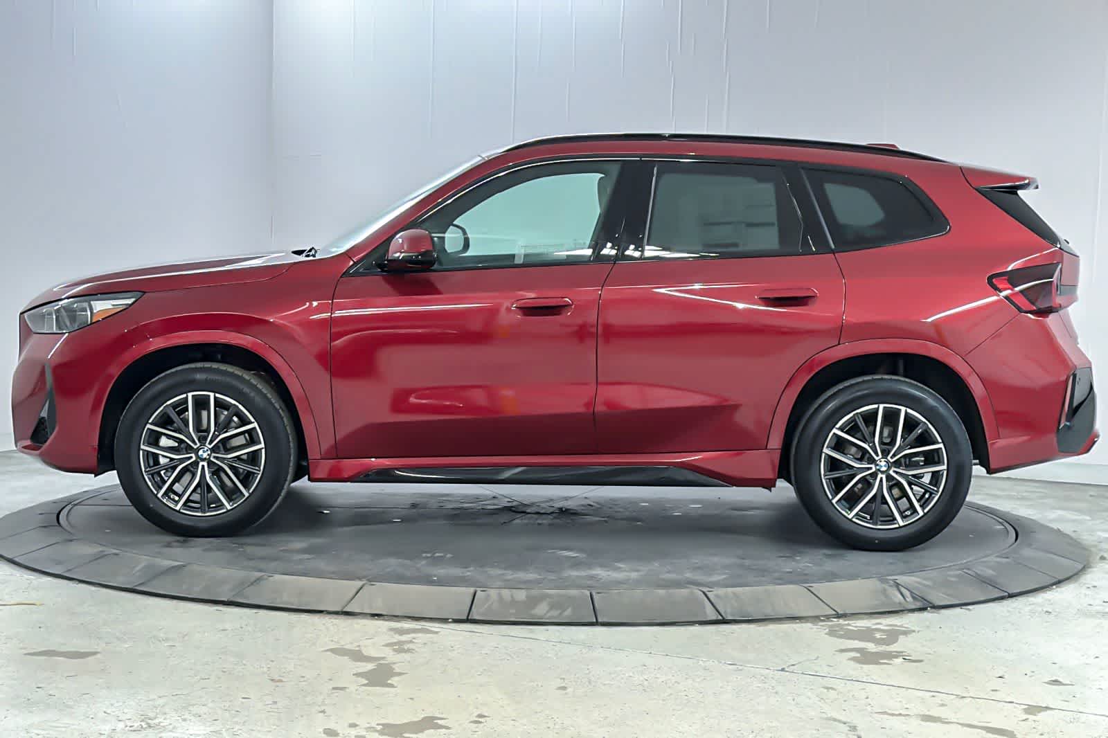 Thumbnail: 2026 BMW X1 - 5