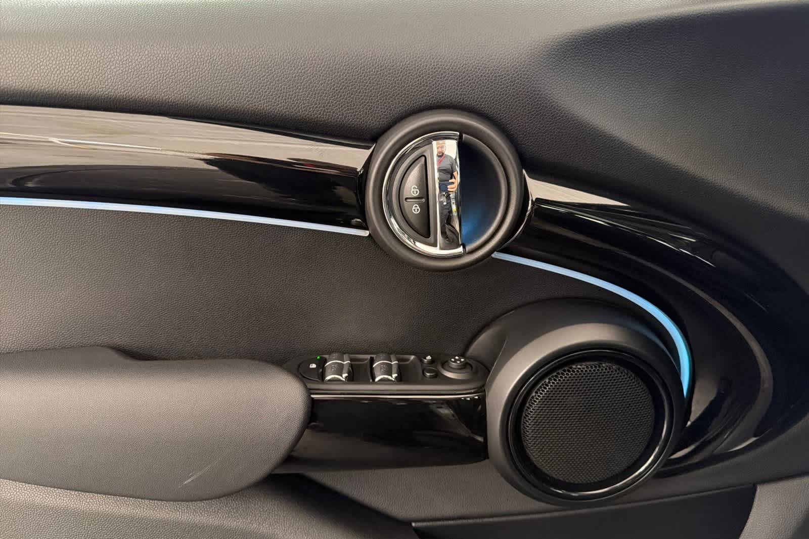 Thumbnail: 2023 MINI Cooper Hardtop - 12