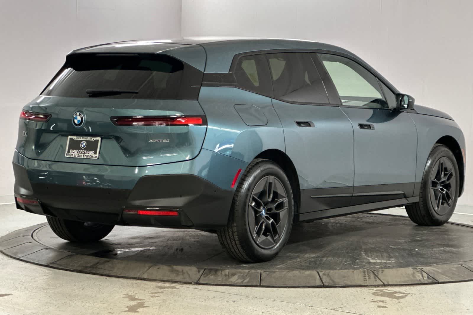 Thumbnail: 2023 BMW iX - 2