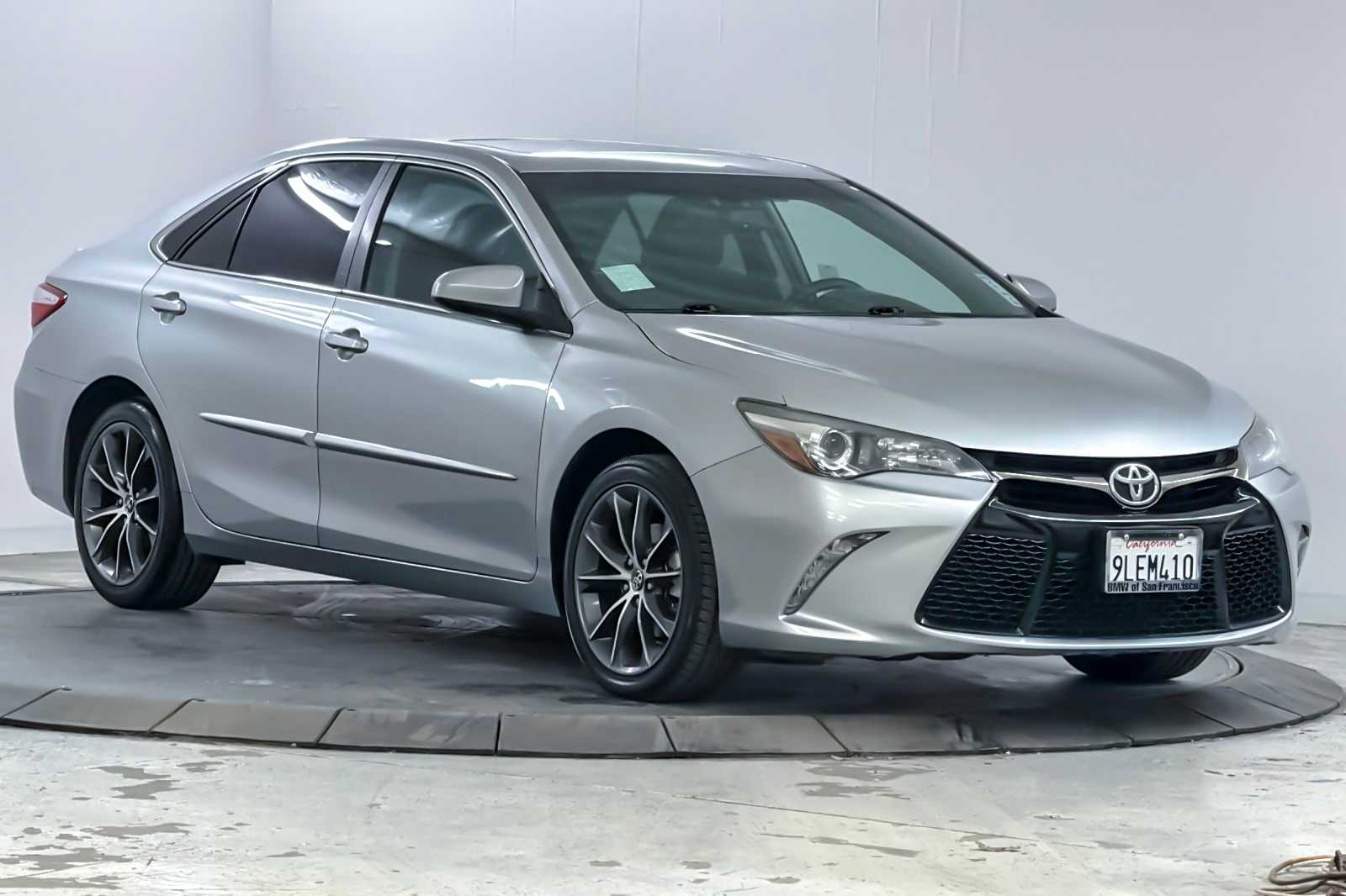 Thumbnail: 2016 Toyota Camry - 9