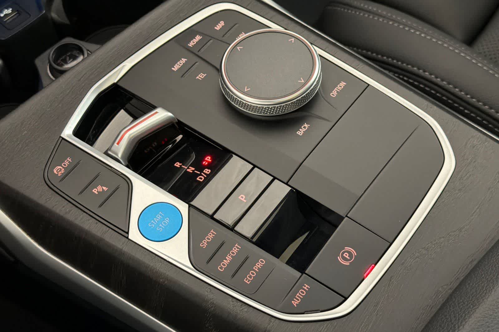 Thumbnail: 2023 BMW i4 - 20