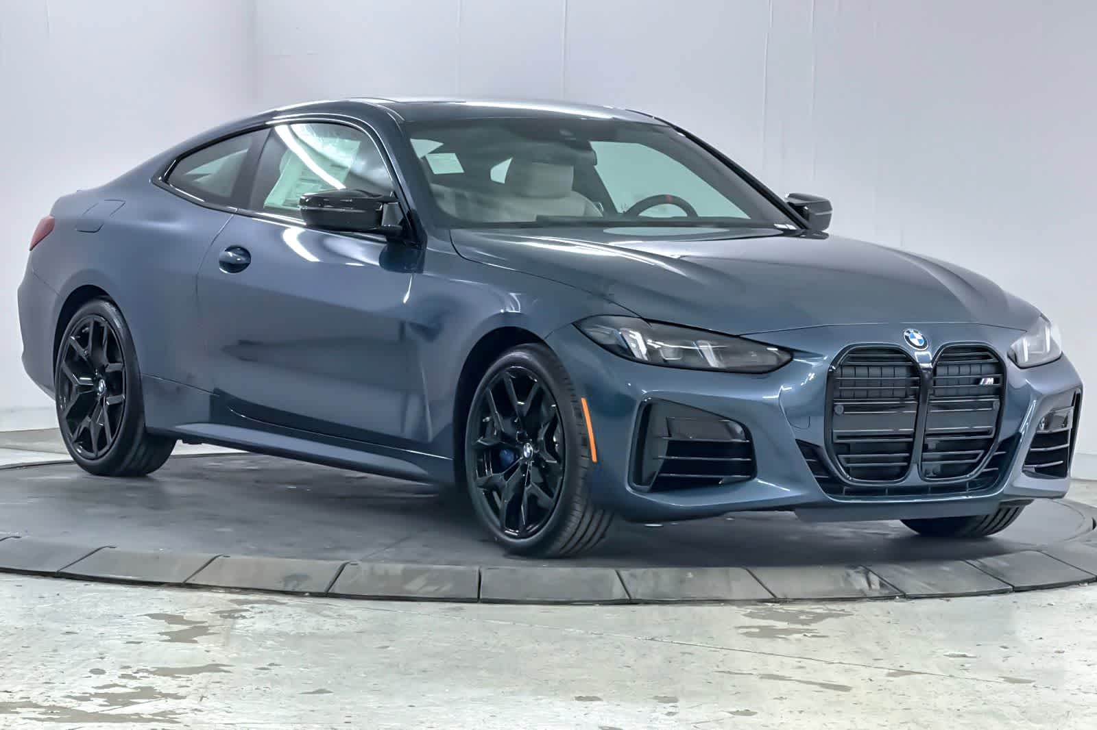 Thumbnail: 2026 BMW 4 Series - 9