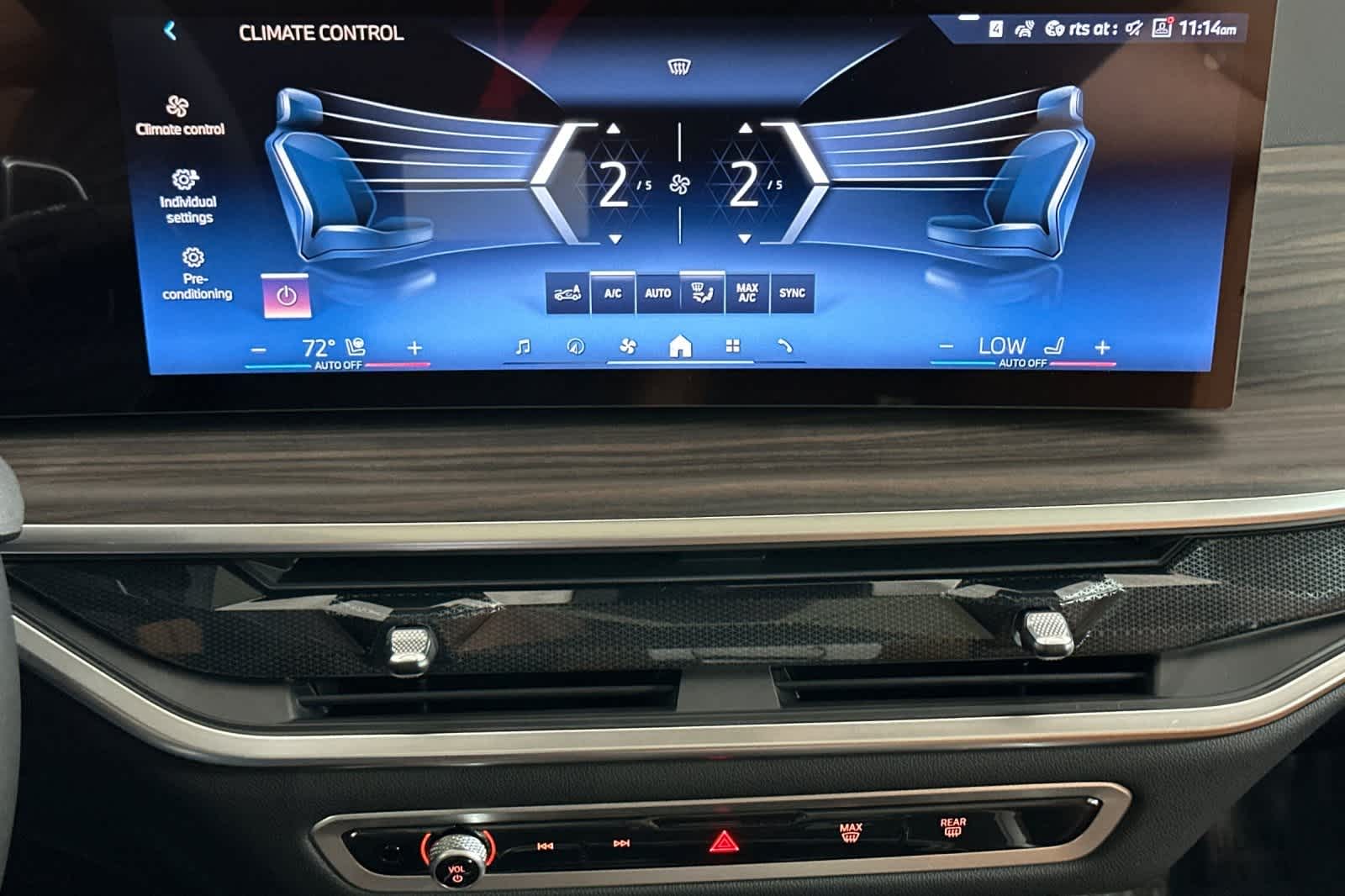 Thumbnail: 2026 BMW X7 - 21