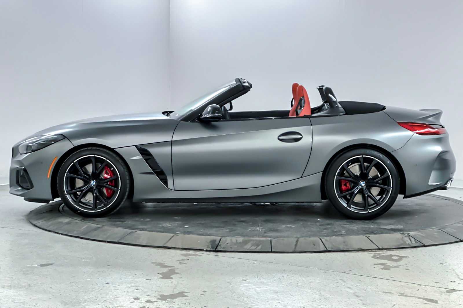 Thumbnail: 2026 BMW Z4 - 4