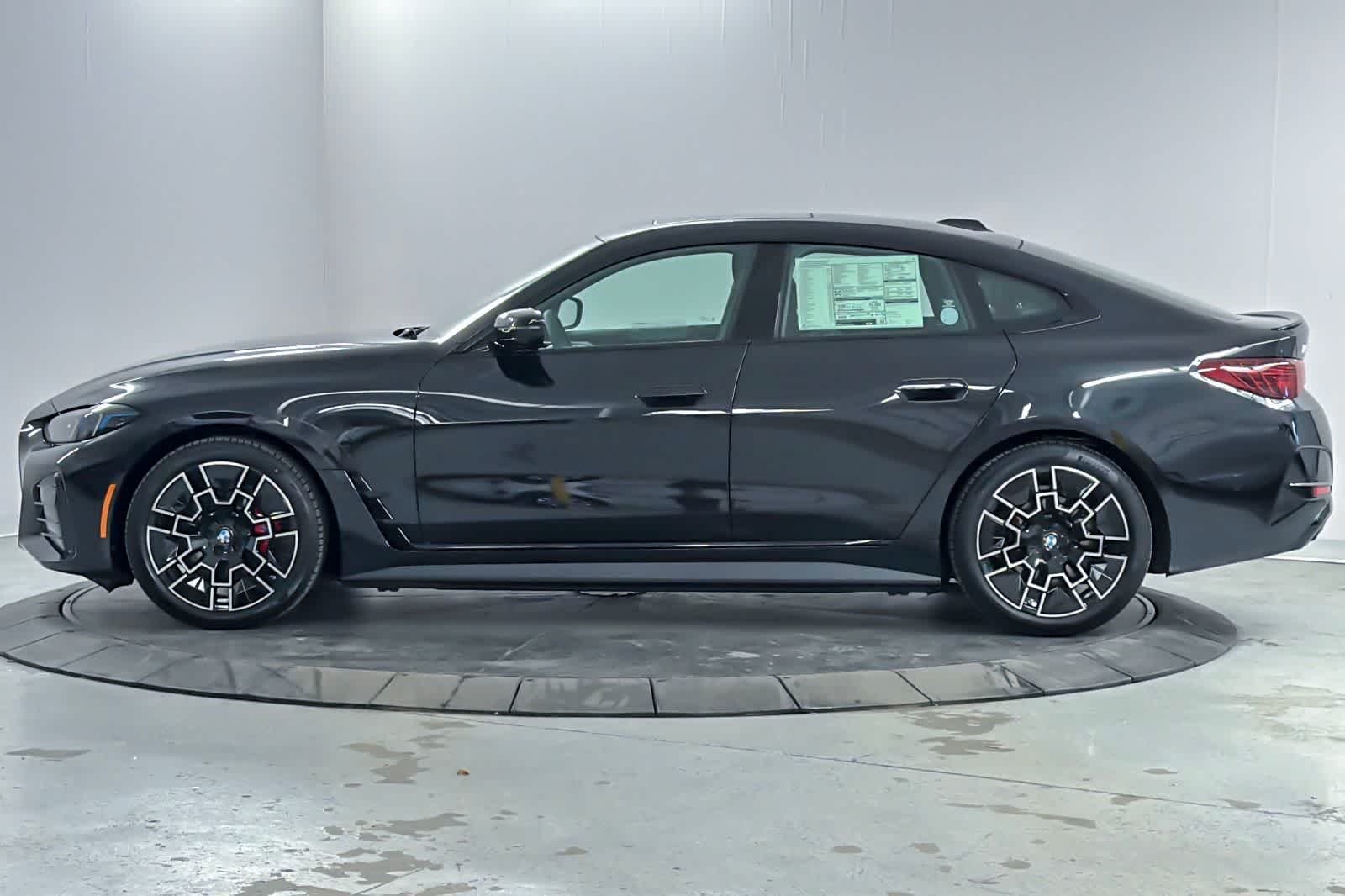 Thumbnail: 2026 BMW i4 - 5