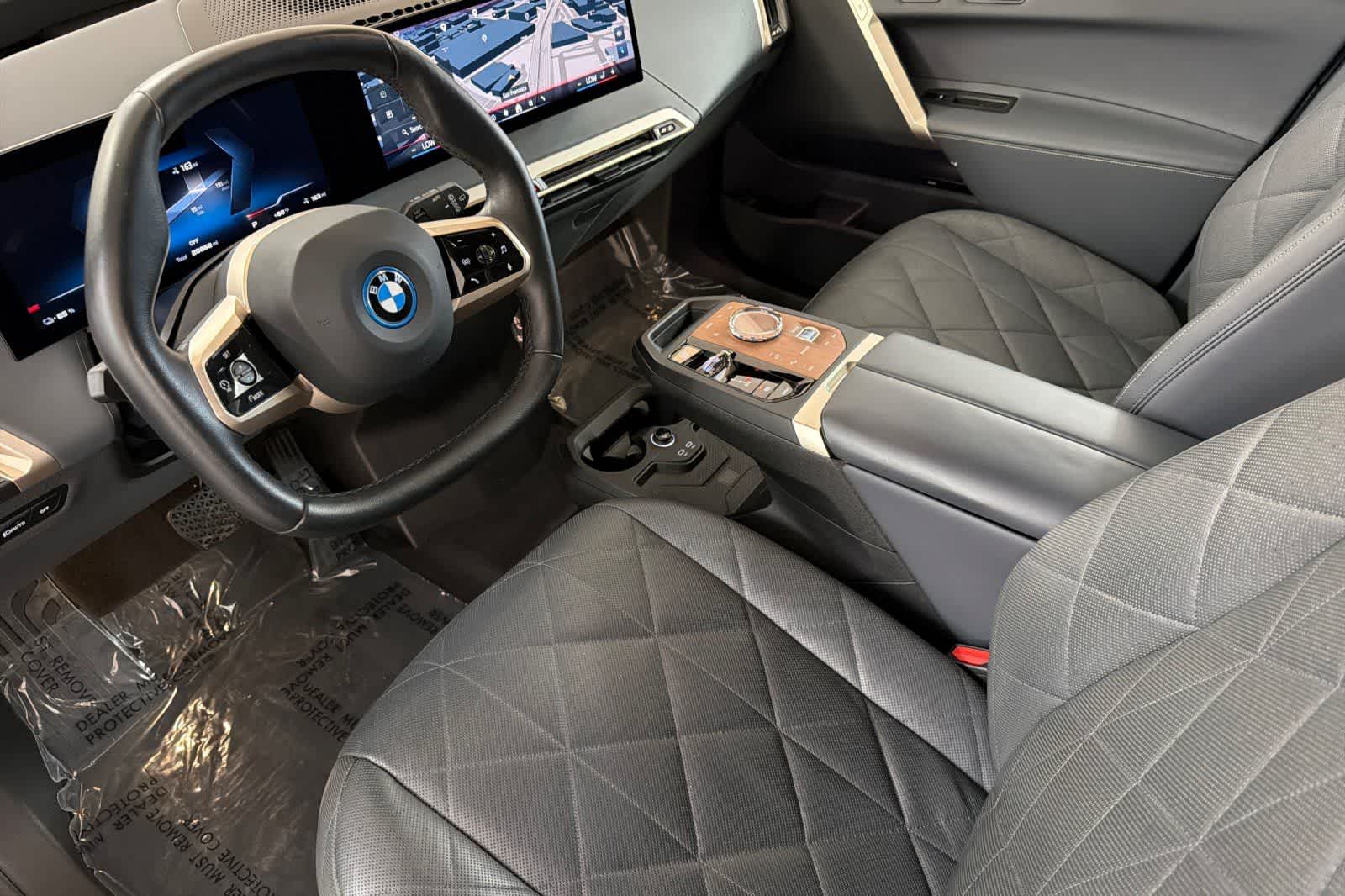 Thumbnail: 2024 BMW iX - 11