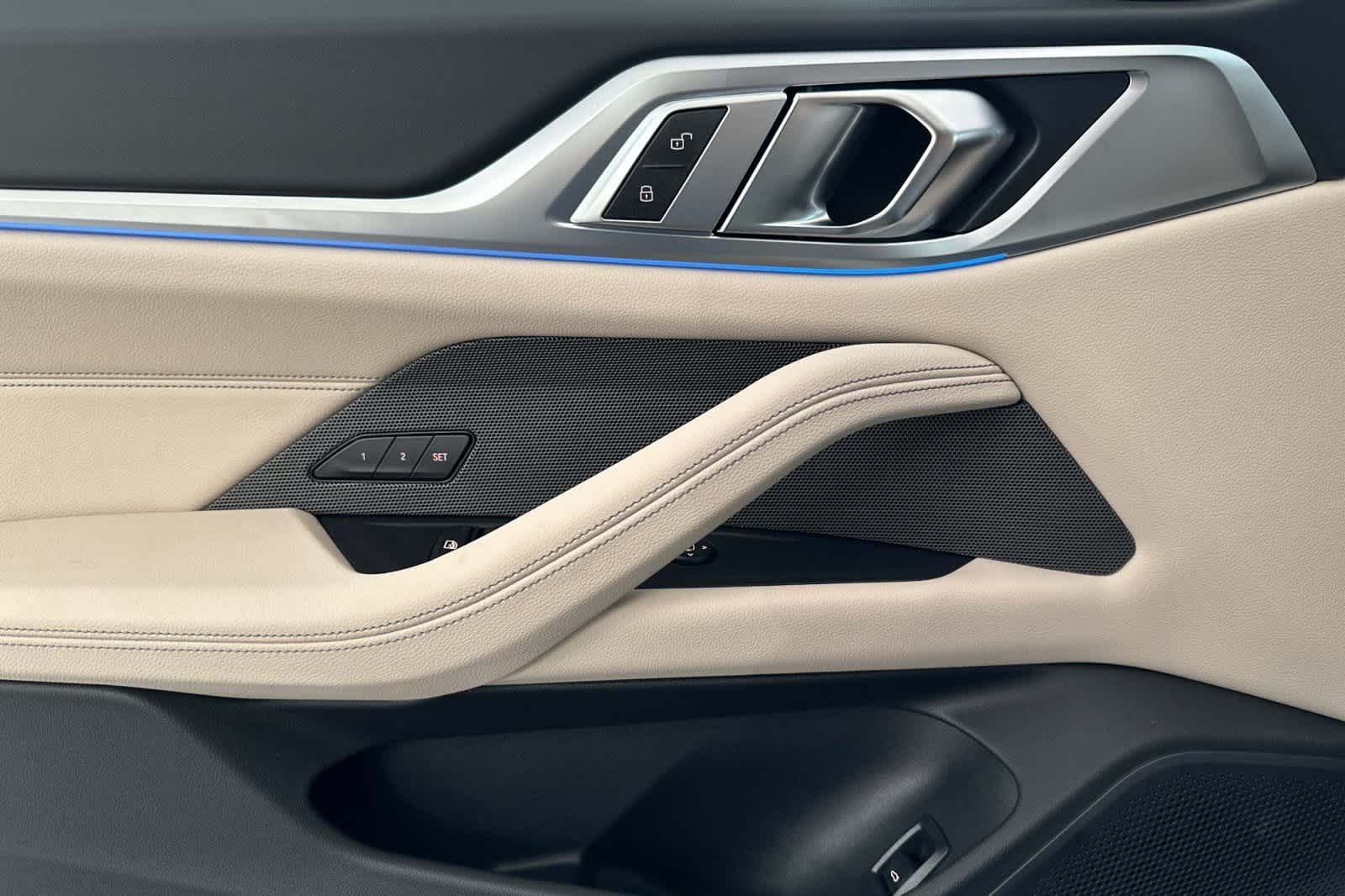 Thumbnail: 2025 BMW i4 - 12