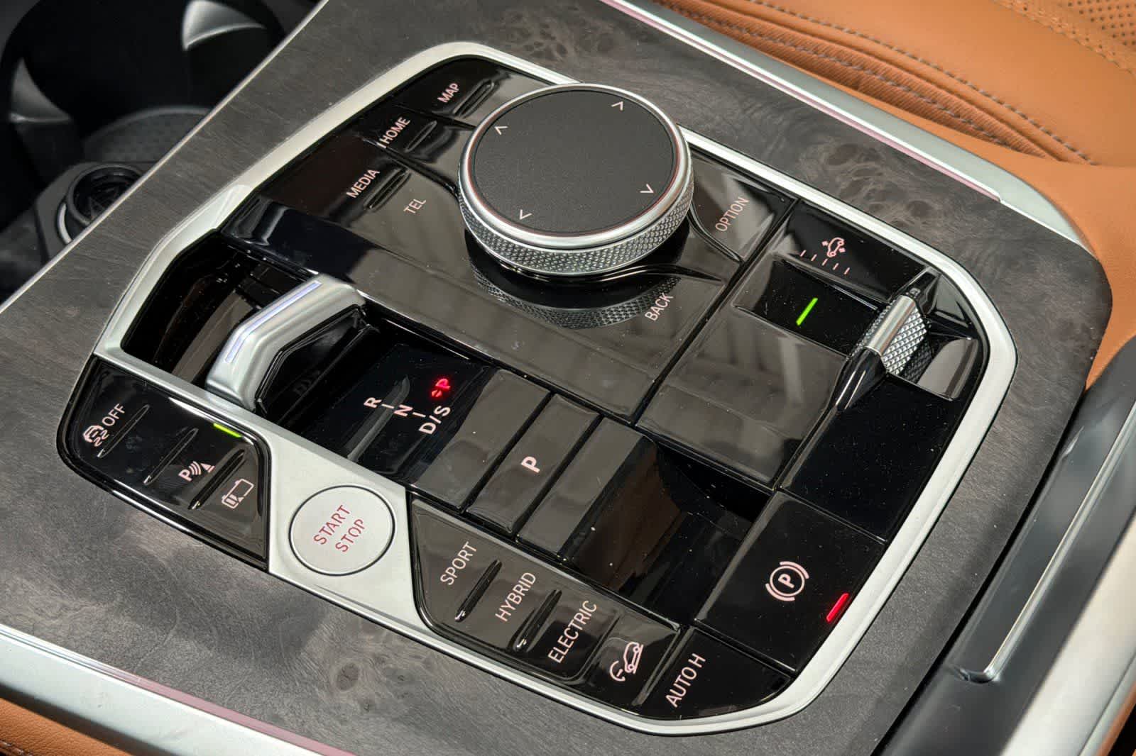 Thumbnail: 2026 BMW X5 - 22
