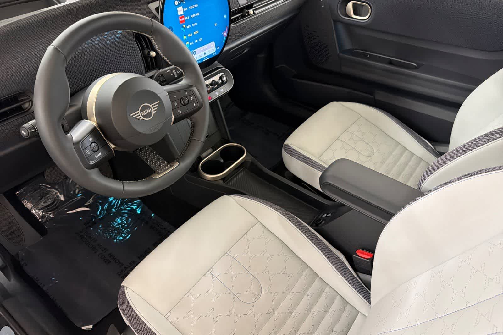 Thumbnail: 2025 MINI Cooper Hardtop - 11