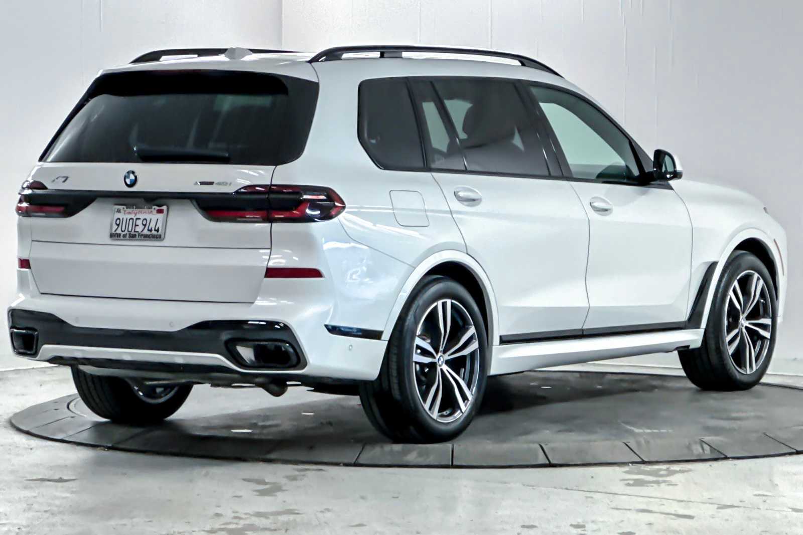 Thumbnail: 2026 BMW X7 - 2