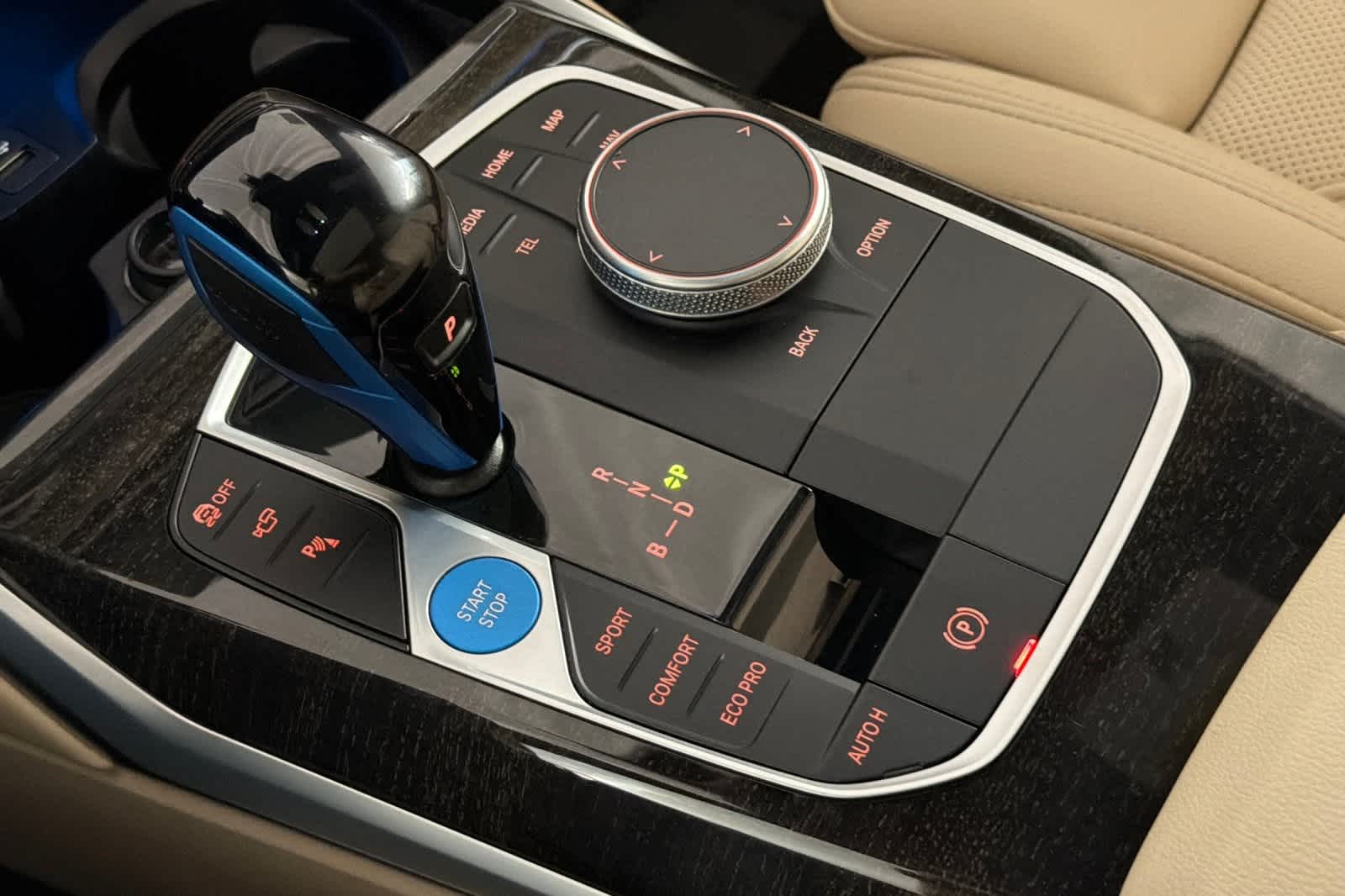 Thumbnail: 2023 BMW i4 - 21