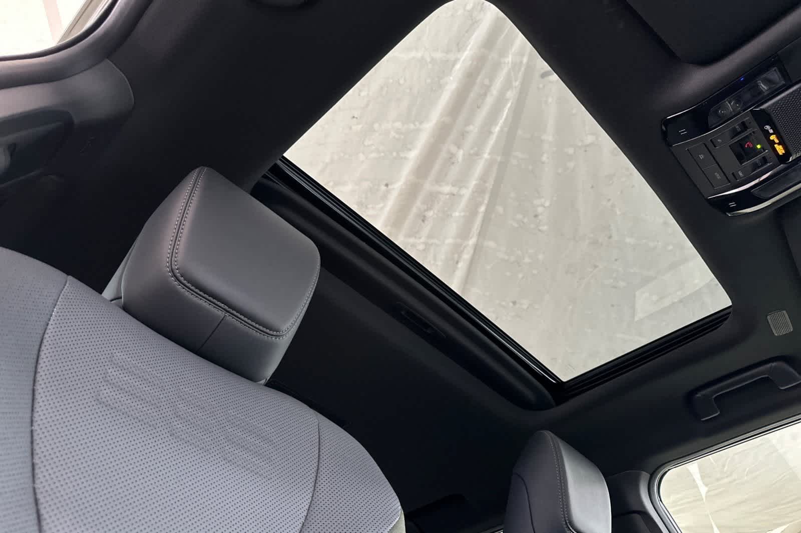 Thumbnail: 2024 Lexus GX - 17