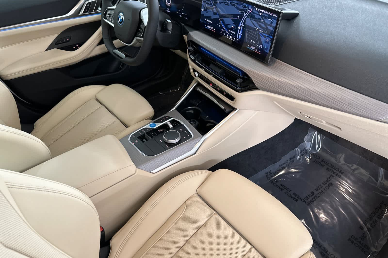 Thumbnail: 2025 BMW i4 - 15