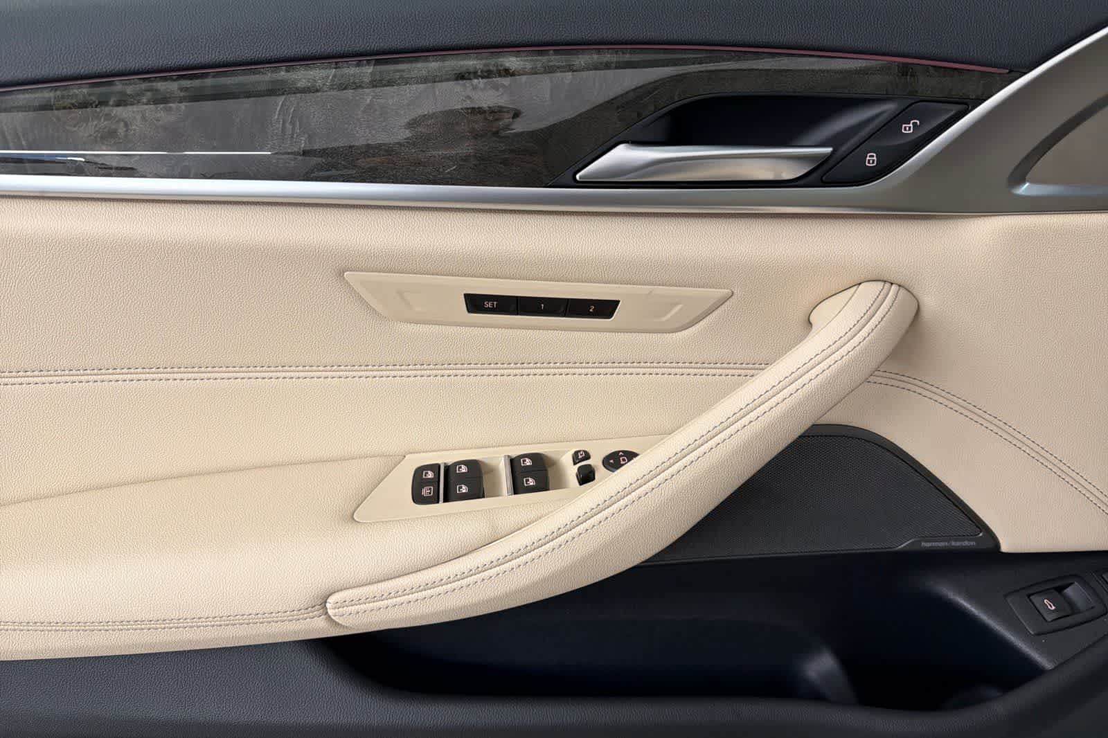 Thumbnail: 2023 BMW 5 Series - 12