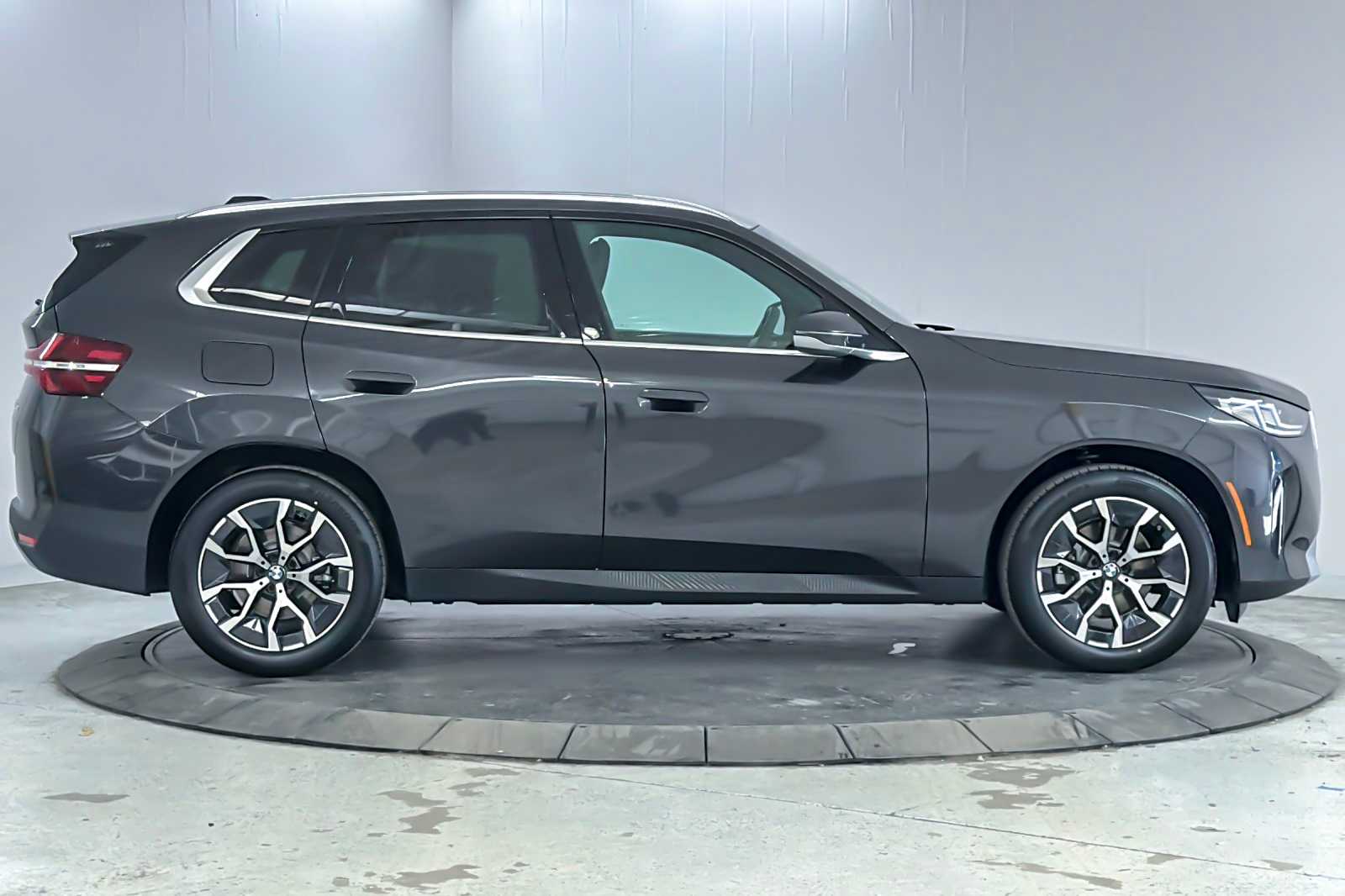 Thumbnail: 2026 BMW X3 - 8