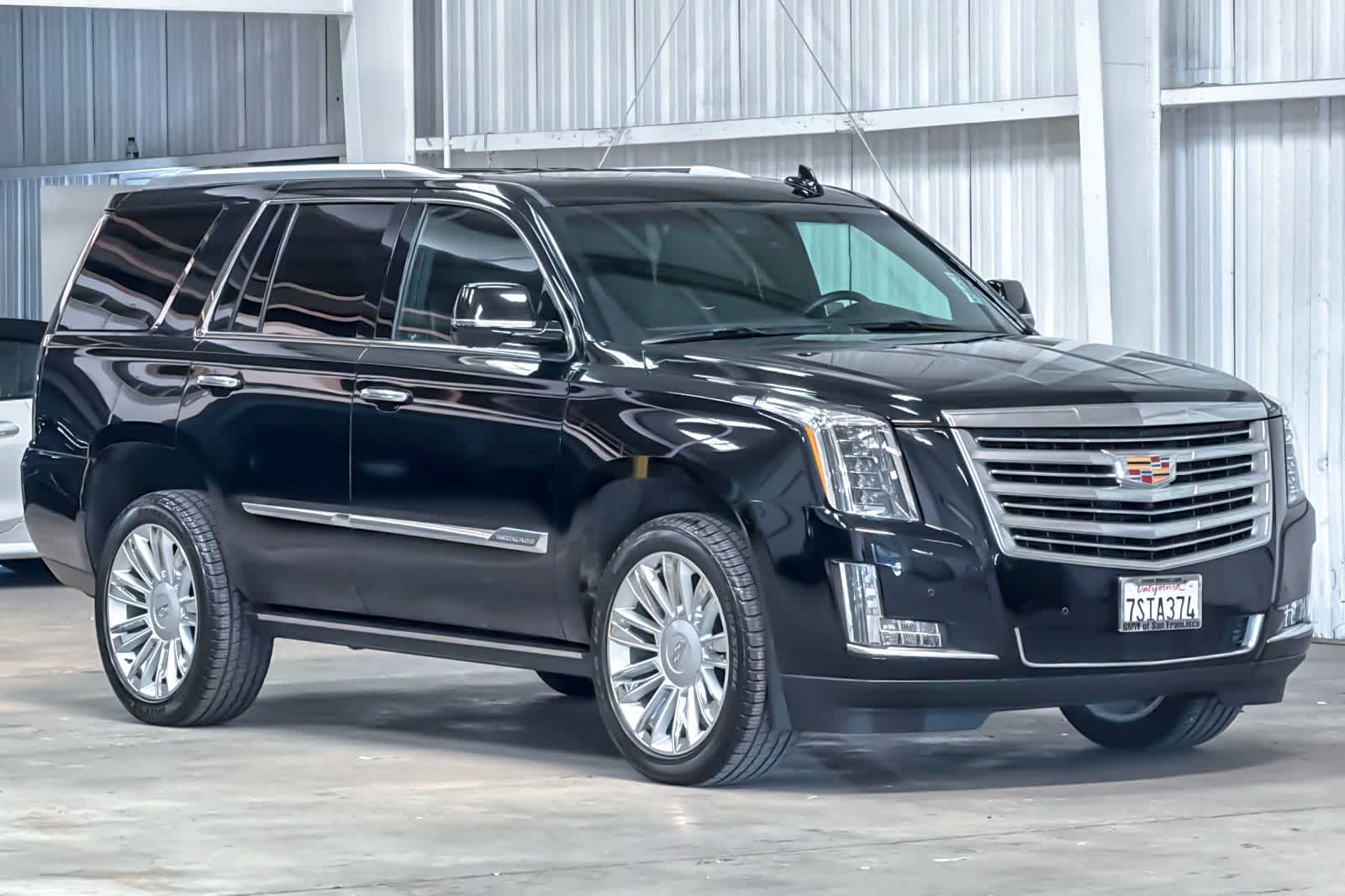 Thumbnail: 2016 Cadillac Escalade - 9