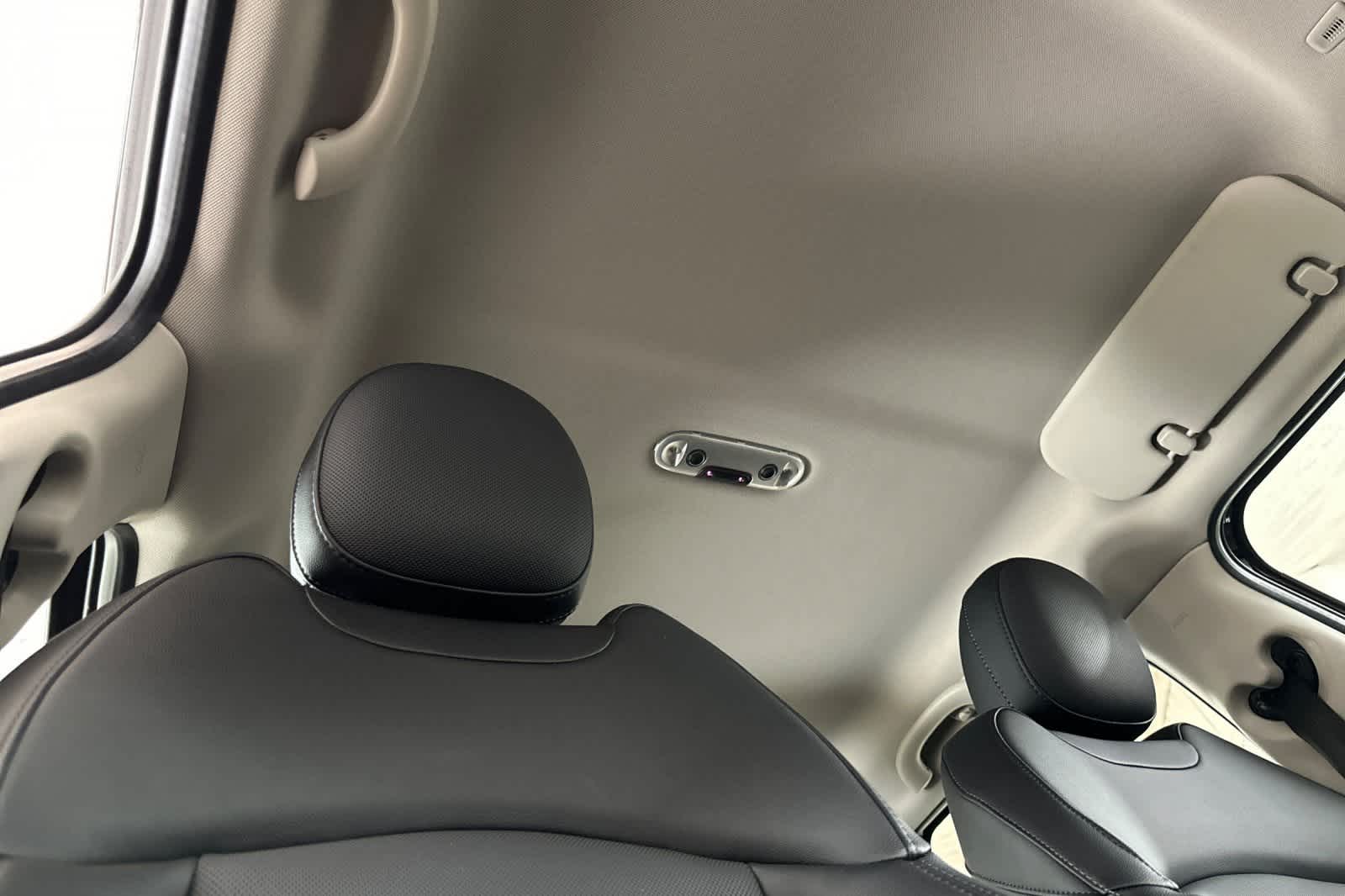 Thumbnail: 2021 MINI Cooper Hardtop - 17