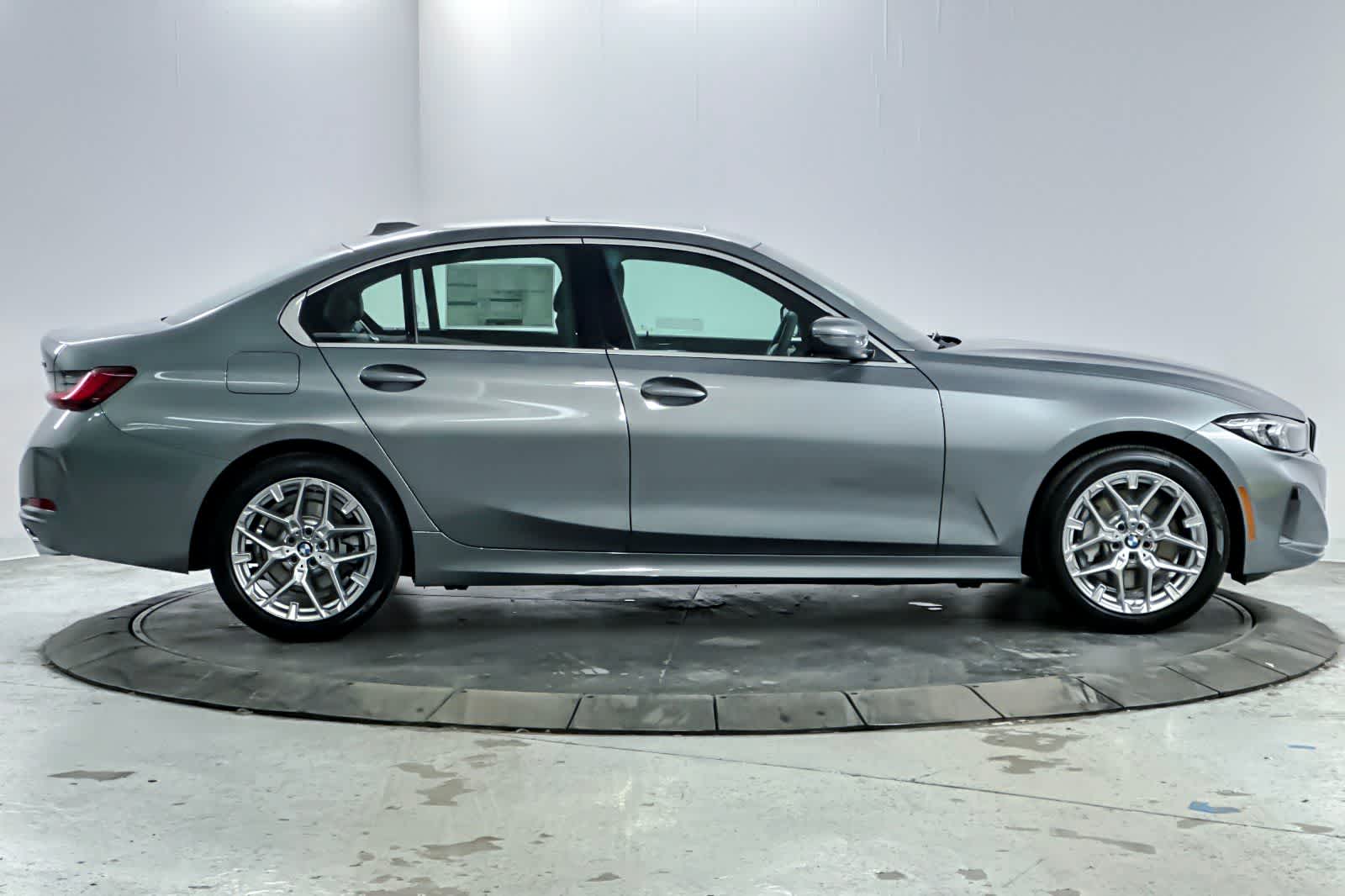 Thumbnail: 2026 BMW 3 Series - 7