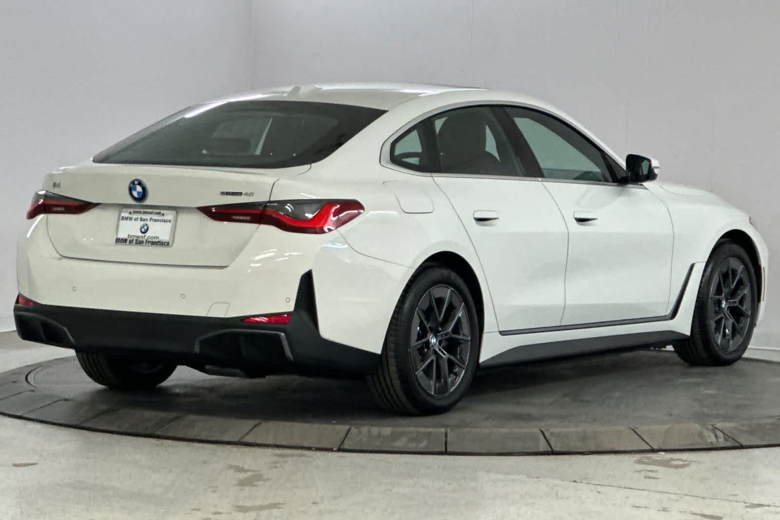 Thumbnail: 2025 BMW i4 - 2