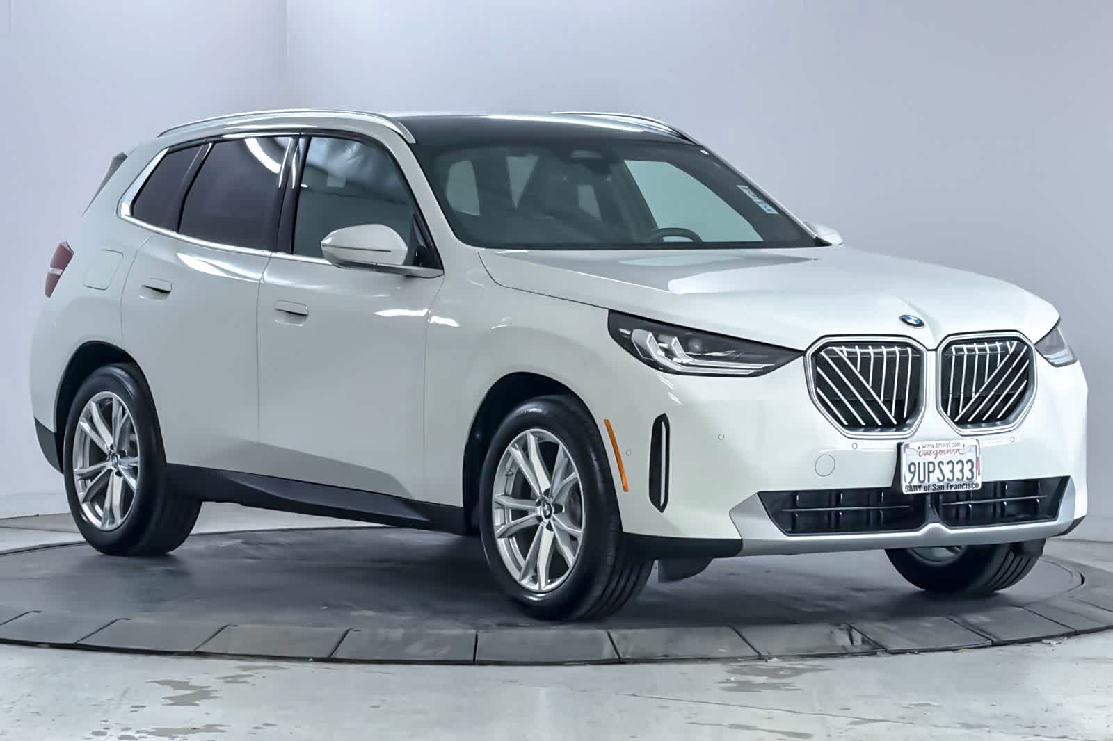 Thumbnail: 2025 BMW X3 - 9