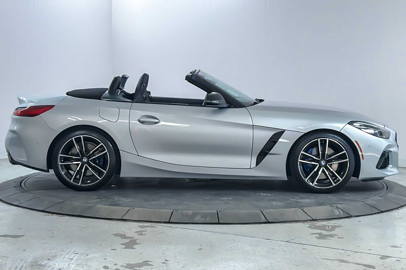 Thumbnail: 2022 BMW Z4 - 7