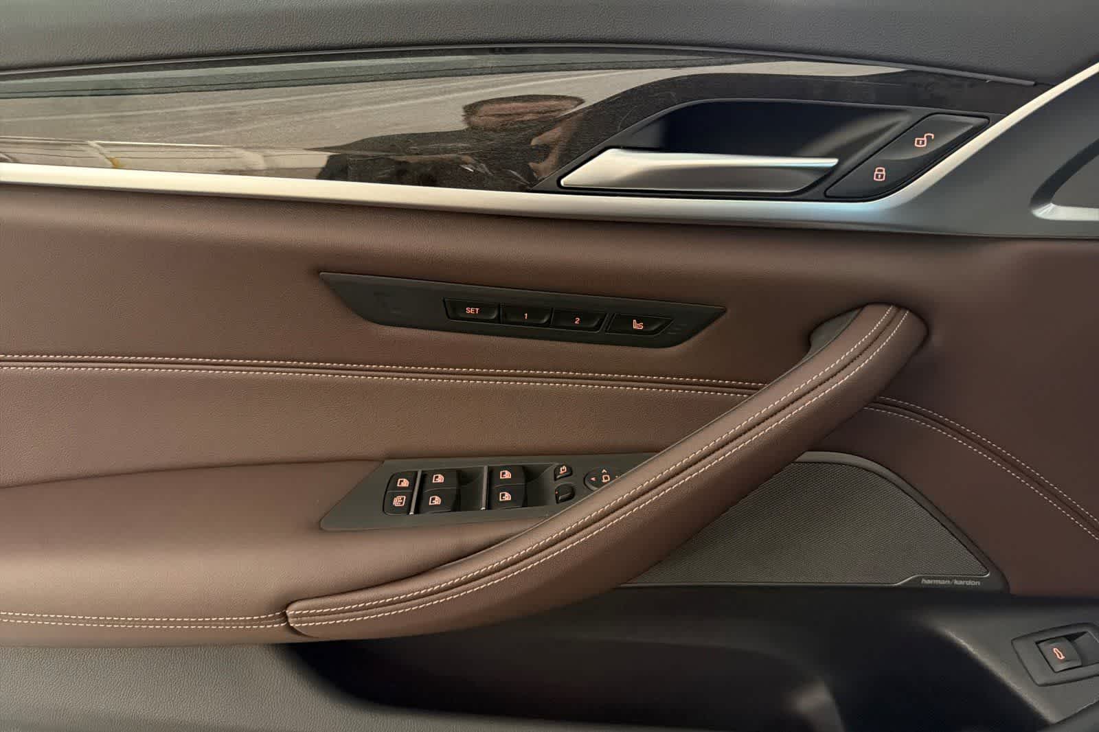 Thumbnail: 2023 BMW 5 Series - 12