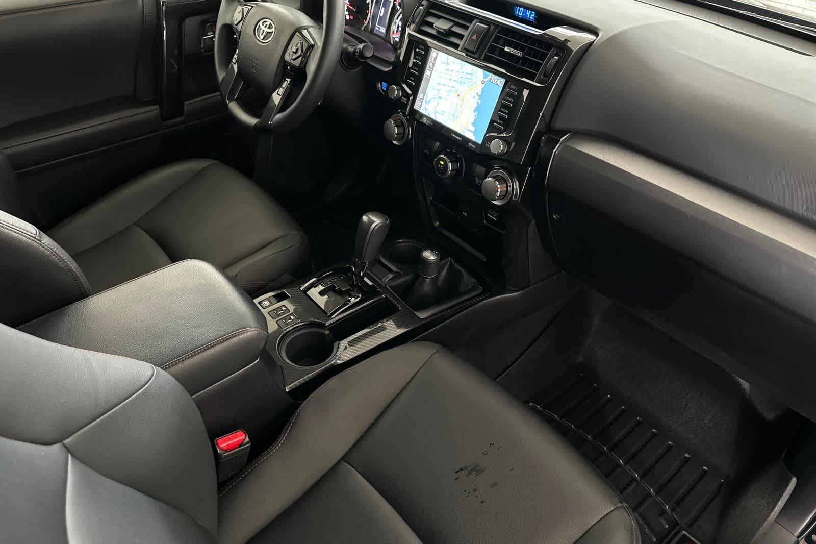 Thumbnail: 2020 Toyota 4Runner - 16