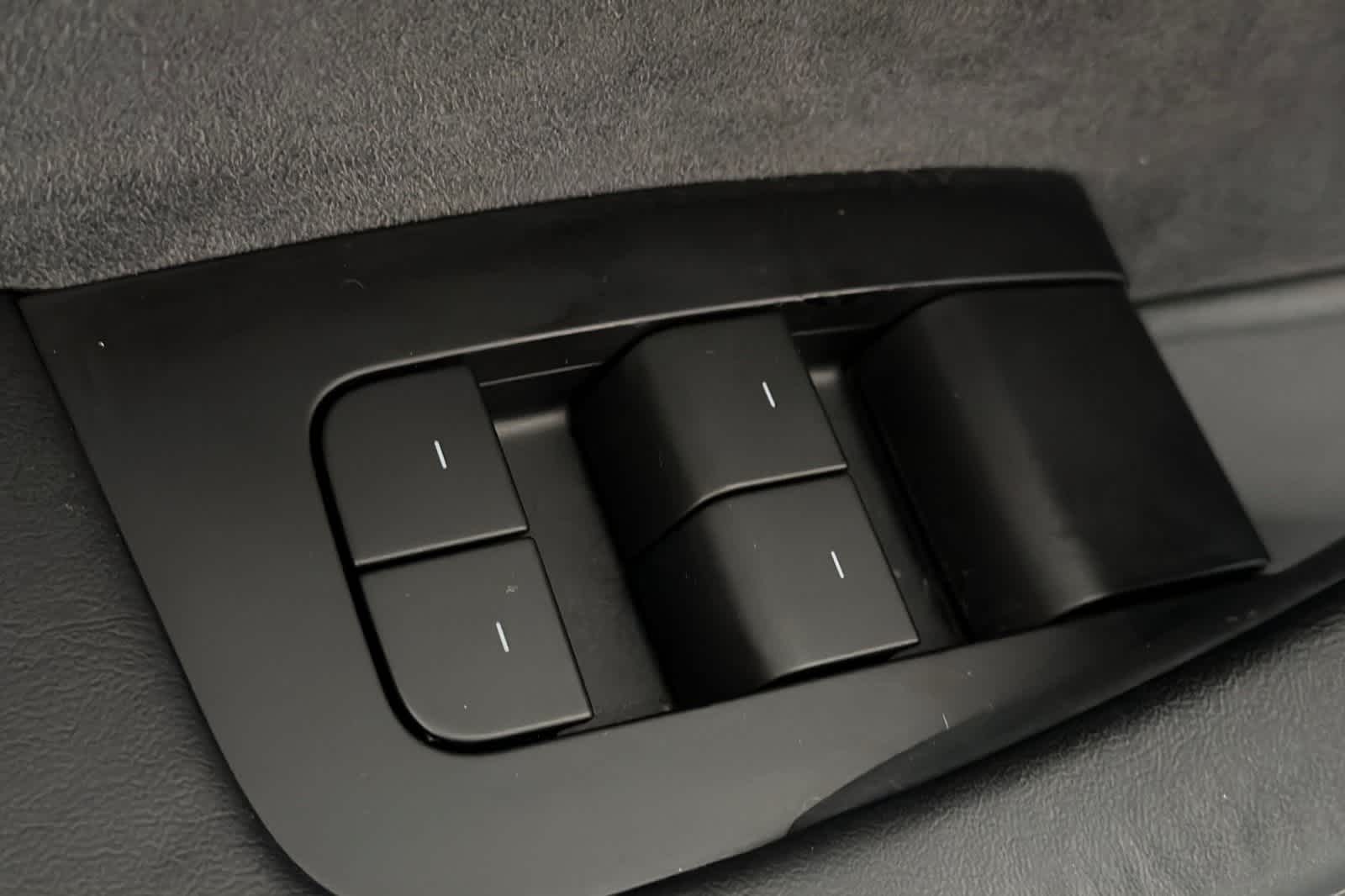 Thumbnail: 2022 Tesla Model Y - 13