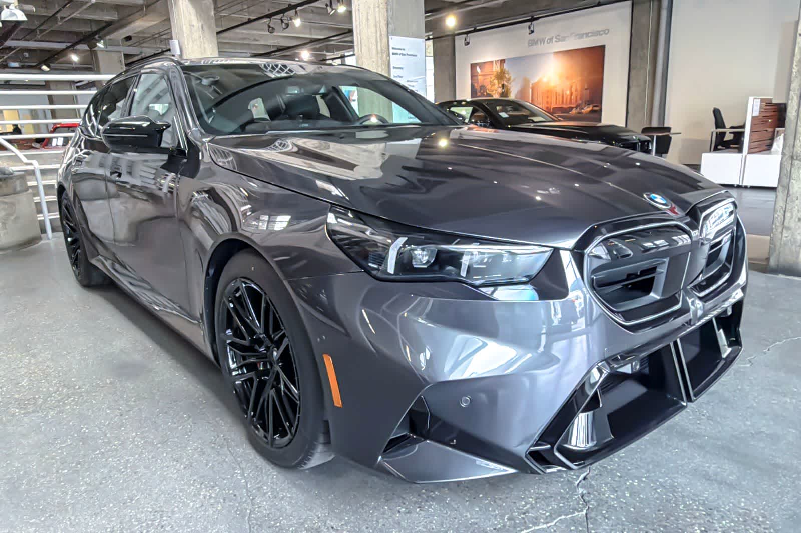Thumbnail: 2027 BMW M5 - 9