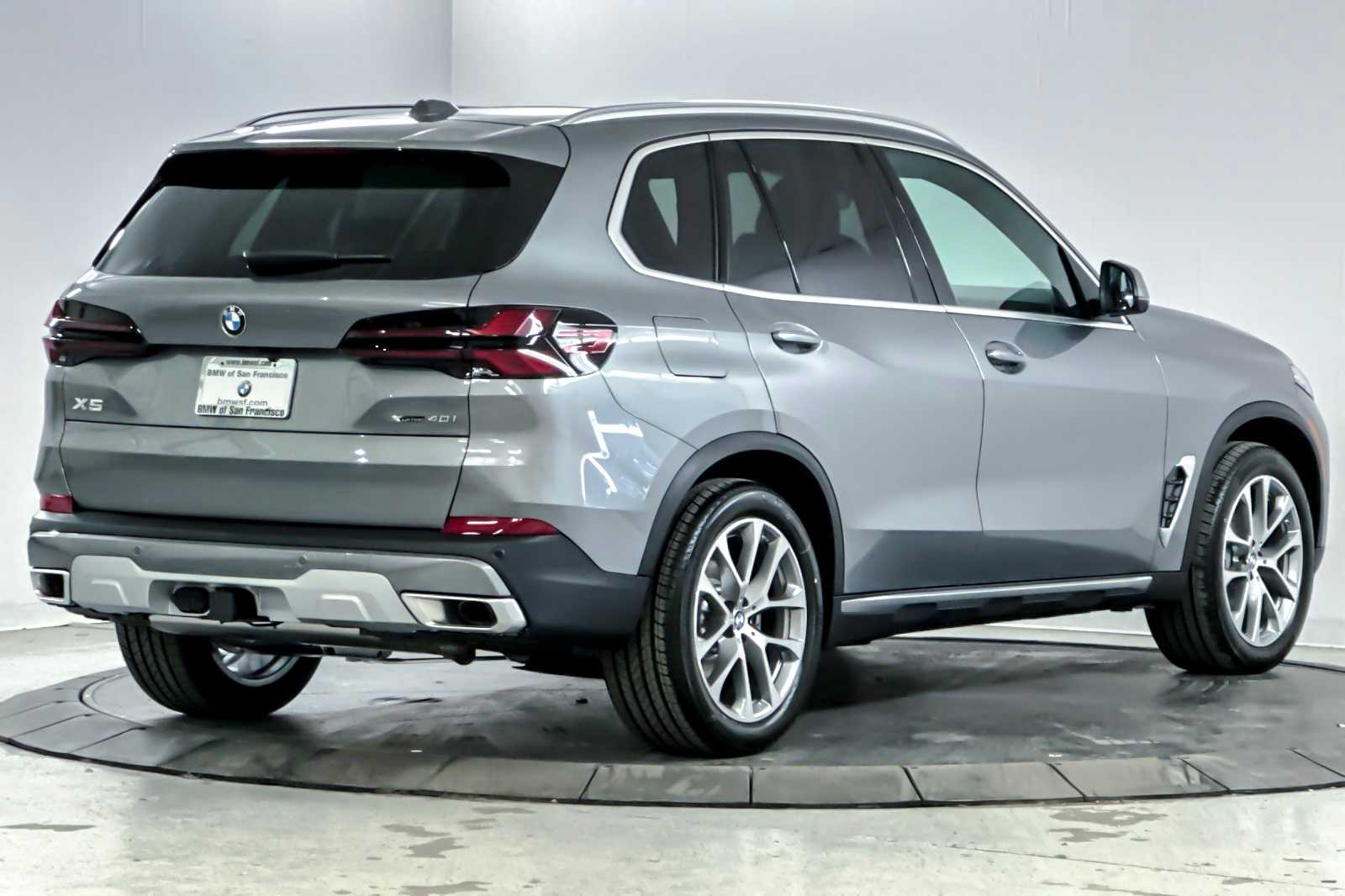 Thumbnail: 2026 BMW X5 - 2