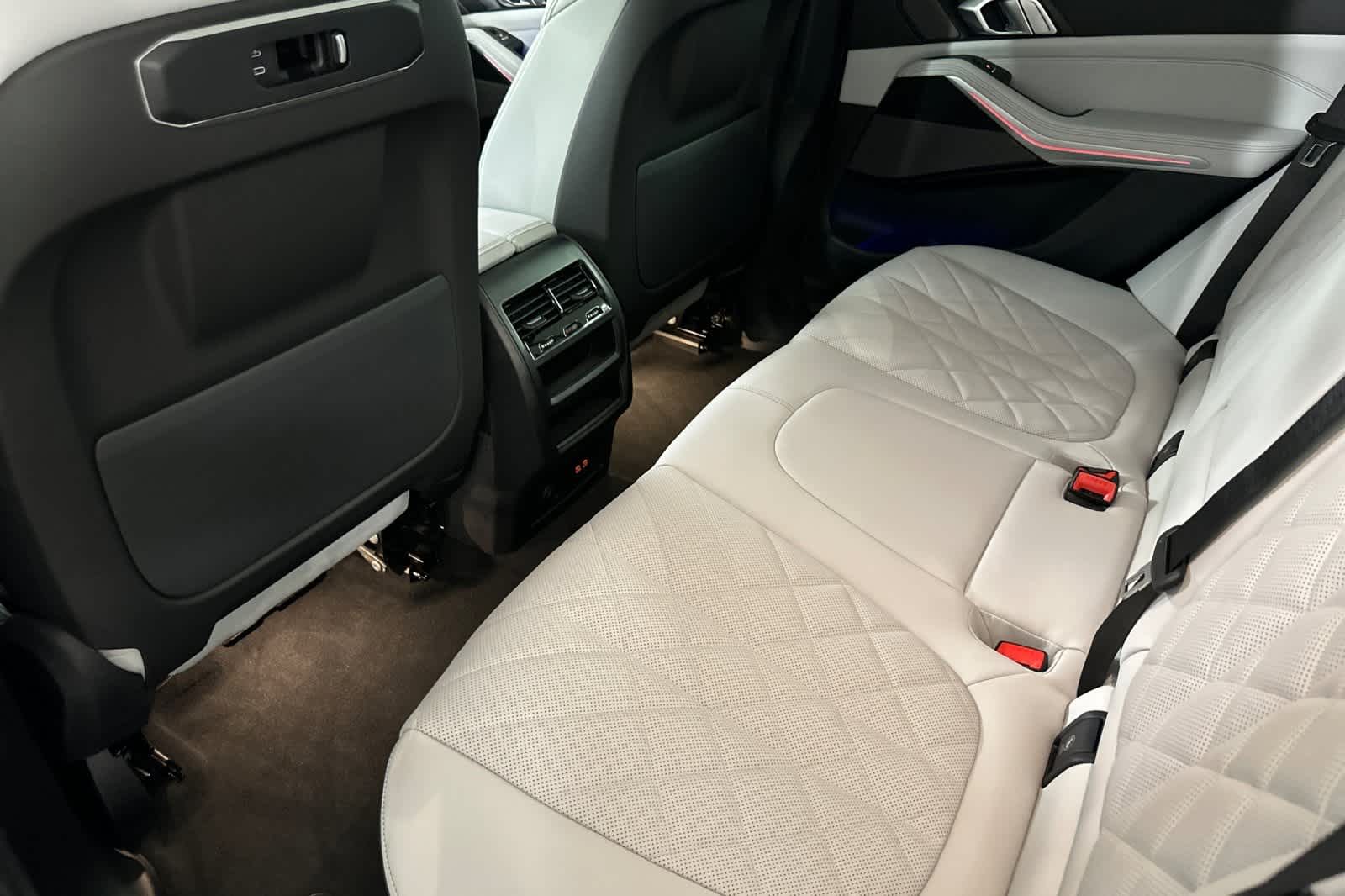 Thumbnail: 2026 BMW X5 - 4