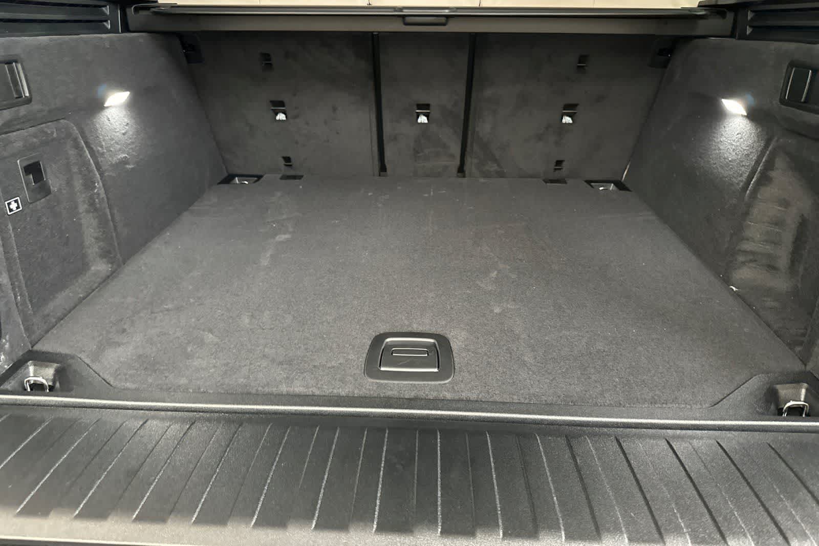 Thumbnail: 2026 BMW X5 - 15